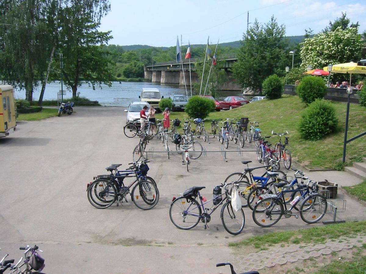 Gaestezimmer Auf Dem Campingplatz Konz Dış mekan fotoğraf